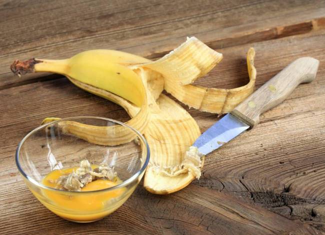 bananenschalen-nutzen-nicht-wegwerfen-mögliche-anwendungen-gesundheit-schöpferinsel